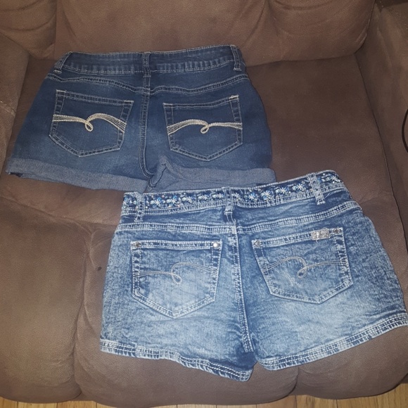 SOLD - Picture 2 of 4